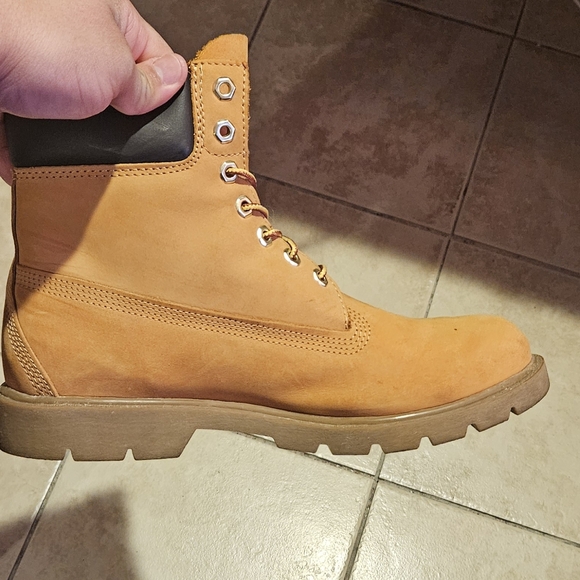 Men's 10.5 Timberland Boots - Wheat Nubuck/Tan - Fair Condition - Picture 5 of 7